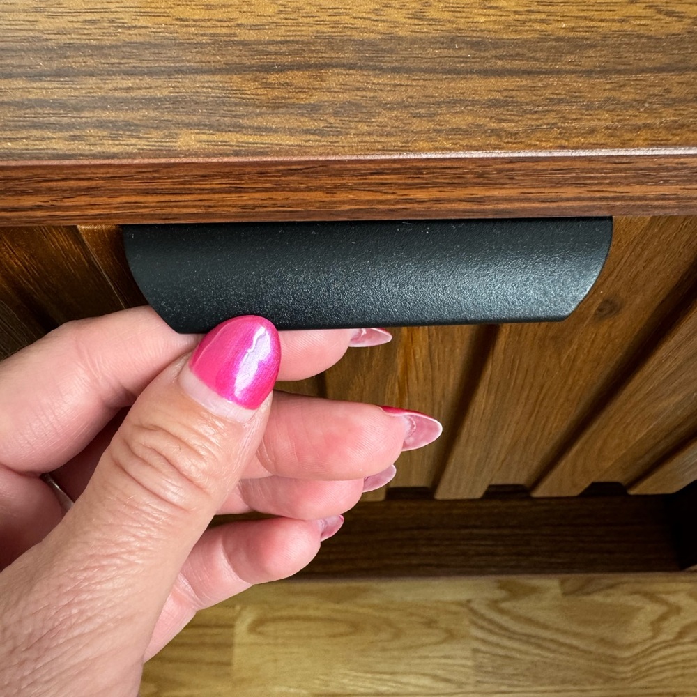 Black 8-Pack Cabinet Finger Pulls